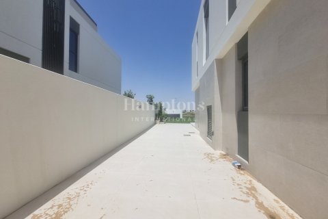 4 bedrooms Villa in Dubai South (Dubai World Central), UAE No. 160216