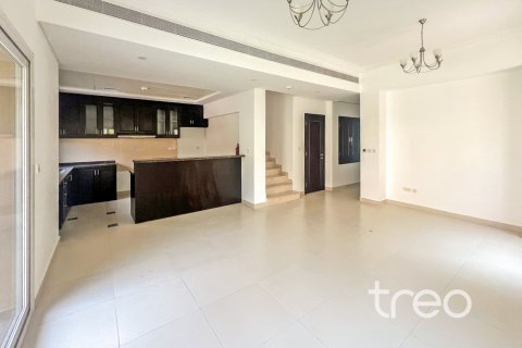 Townhouse de 3 chambres à Bella Casa, UAE No. 222784 8