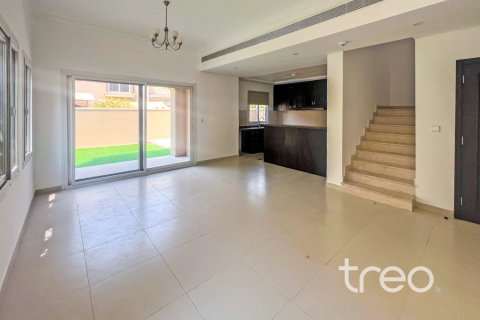Townhouse de 3 chambres à Bella Casa, UAE No. 222784 10