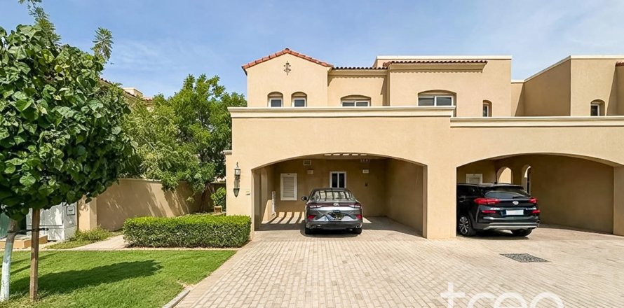 Townhouse de 3 chambres à Bella Casa, UAE No. 222784