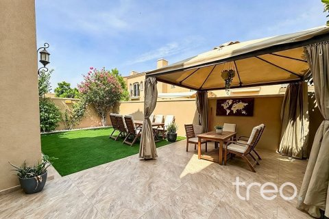 Townhouse de 3 chambres à Bella Casa, UAE No. 222784 4