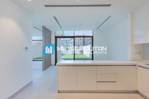 Townhouse de 3 dormitorios en Abu Dhabi, UAE No. 140982 10