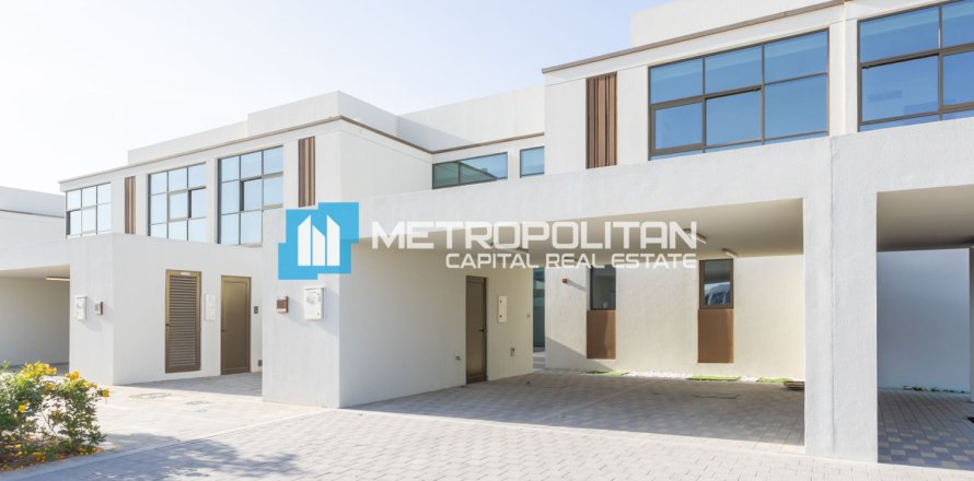 Townhouse de 3 dormitorios en Abu Dhabi, UAE No. 140982