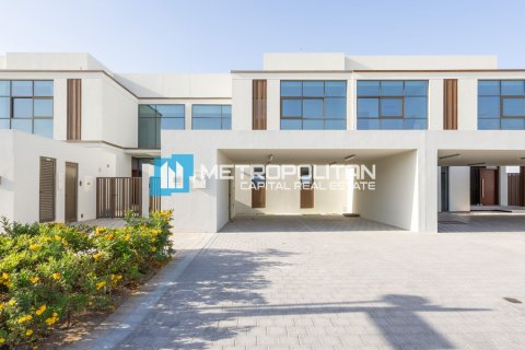 Townhouse de 3 dormitorios en Abu Dhabi, UAE No. 140982 20