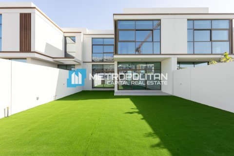 Townhouse de 3 dormitorios en Abu Dhabi, UAE No. 140982 4