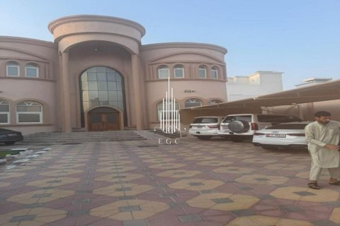 Villa de 10 chambres à Al Shamkha, UAE No. 41721 8