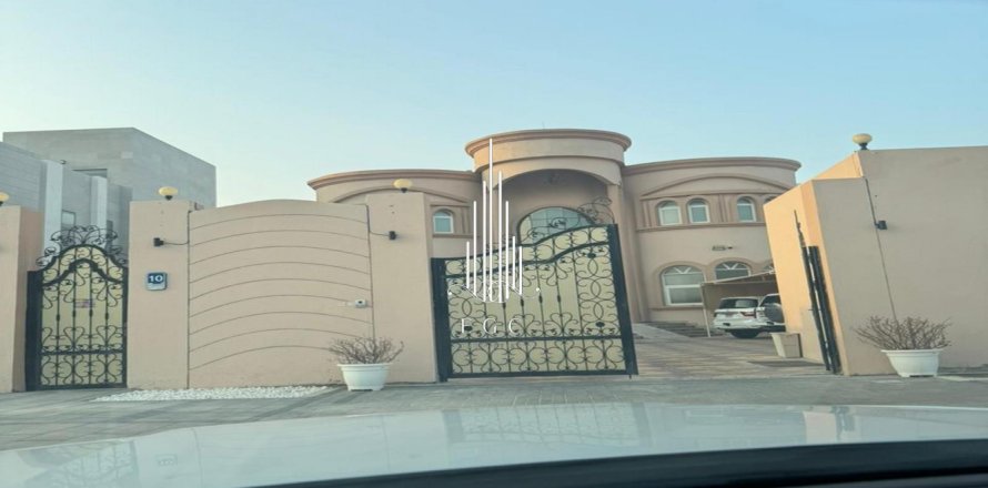 Villa de 10 chambres à Al Shamkha, UAE No. 41721