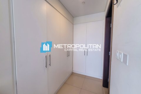 3 bedrooms Apartment in Al Reem Island, UAE No. 136163 12