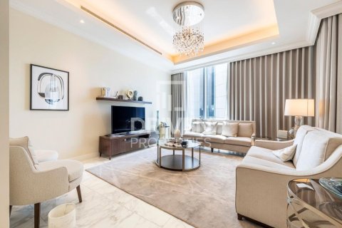 Квартира с 3 спальнями в The Address Residence Fountain Views, ОАЭ №221405 6