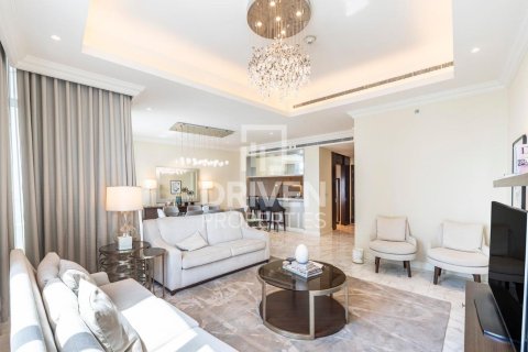 Квартира с 3 спальнями в The Address Residence Fountain Views, ОАЭ №221405 3