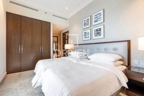 Квартира с 3 спальнями в The Address Residence Fountain Views, ОАЭ №221405 20