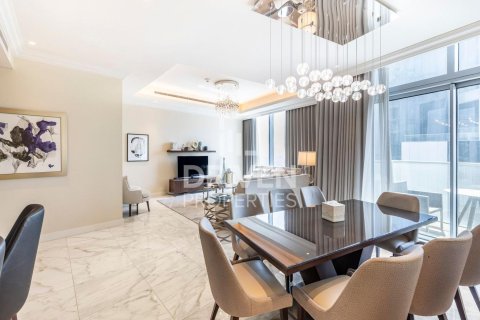 Квартира с 3 спальнями в The Address Residence Fountain Views, ОАЭ №221405 4
