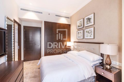 Квартира с 3 спальнями в The Address Residence Fountain Views, ОАЭ №221405 13