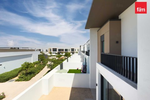 4 bedrooms Villa in Dubai, UAE No. 161311 21