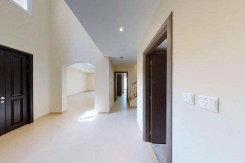 Villa de 3 dormitorios en Dubai Silicon Oasis, UAE No. 215371 4