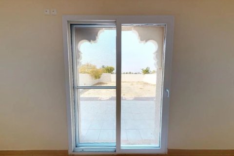 Villa de 3 dormitorios en Dubai Silicon Oasis, UAE No. 215371 12