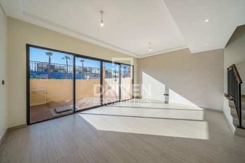 Townhouse de 4 dormitorios en Damac Lagoons, UAE No. 223128 3