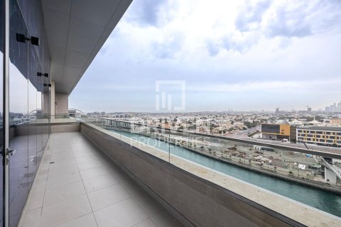 3 bedrooms Penthouse in Al Wasl, UAE No. 212480 12