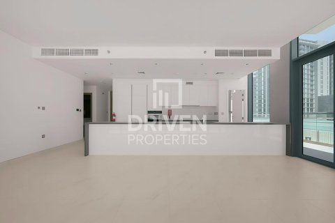 Apartment de 3 dormitorios en District One, UAE No. 217837 8