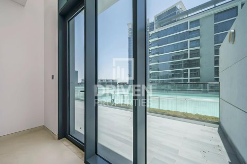 Apartment de 3 dormitorios en District One, UAE No. 217837 31