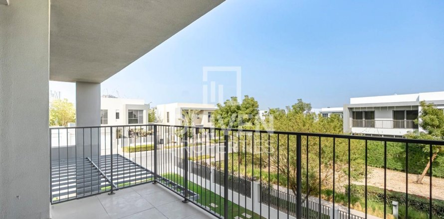 Villa de 5 dormitorios en Sidra Villas, UAE No. 201233