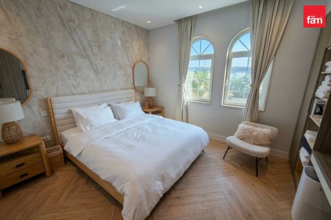 4 bedrooms Villa in Dubai, UAE No. 215582 19