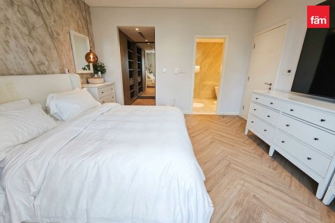 4 bedrooms Villa in Dubai, UAE No. 215582 10