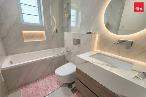 4 bedrooms Villa in Dubai, UAE No. 215582 15