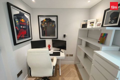4 bedrooms Villa in Dubai, UAE No. 215582 8