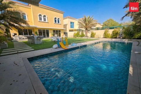 4 bedrooms Villa in Dubai, UAE No. 215582 29