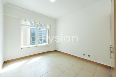Appartement de 2 chambres à Shoreline Apartments, UAE No. 64905 15