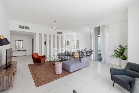Apartment de 3 dormitorios en Al Satwa, UAE No. 193573
