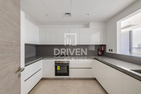 2 bedrooms Apartment in Business Bay, UAE No. 211439 10