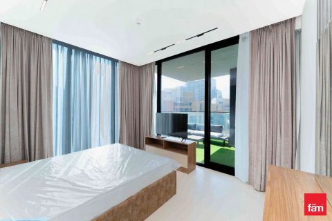 2 bedrooms Apartment in Business Bay, UAE No. 215949 11