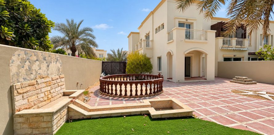 Townhouse de 3 chambres à Dubai, UAE No. 221876