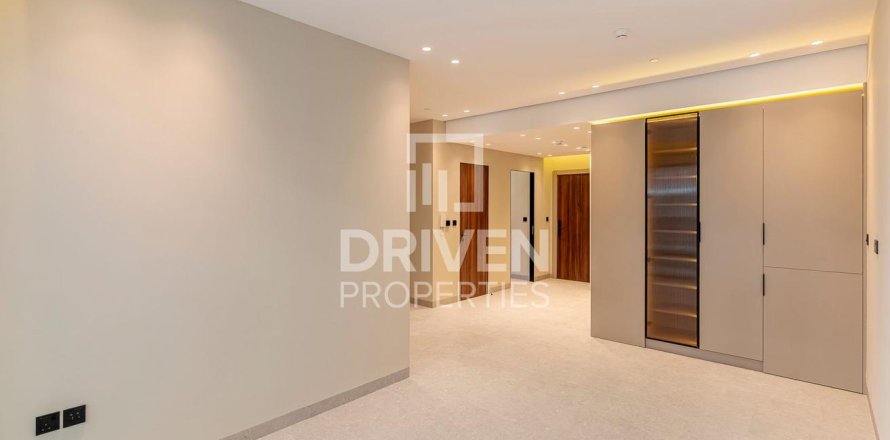 Apartment de 2 dormitorios en Al Satwa, UAE No. 215171