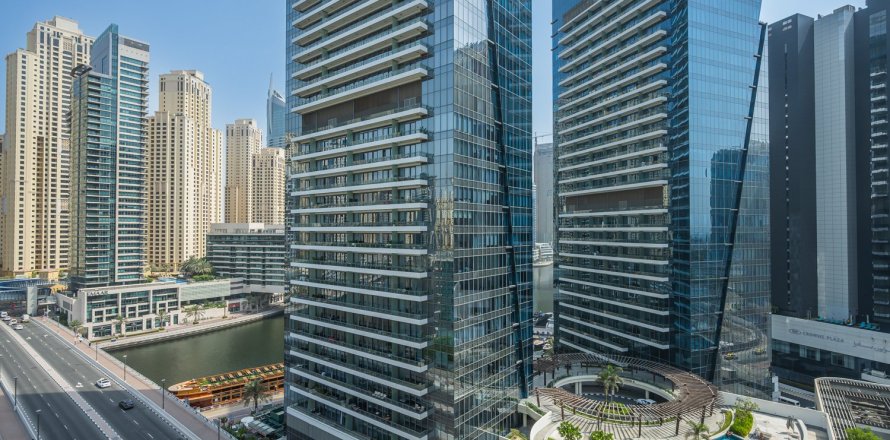 Apartment de 2 dormitorios en Dubai Marina, UAE No. 215381