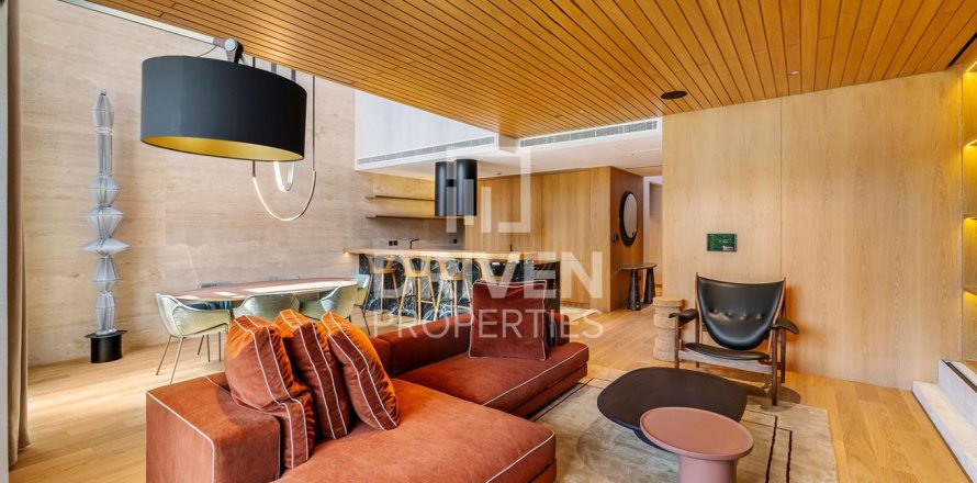 3 bedrooms Villa in Jumeirah Bay Island, UAE No. 222977