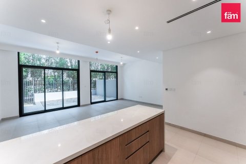 Villa de 3 chambres à Dubai, UAE No. 220003 11