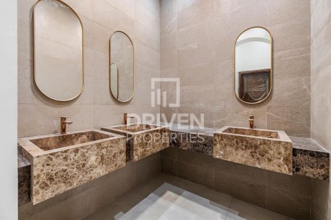Villa de 7 dormitorios en Al Quoz, UAE No. 202604 10