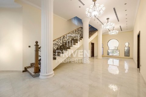 Villa de 7 dormitorios en Al Quoz, UAE No. 202604 14