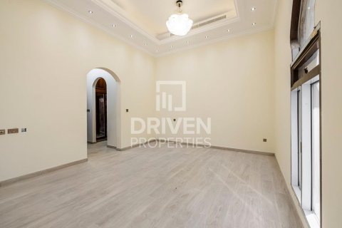 Villa de 7 dormitorios en Al Quoz, UAE No. 202604 21