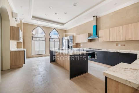 Villa de 7 dormitorios en Al Quoz, UAE No. 202604 26