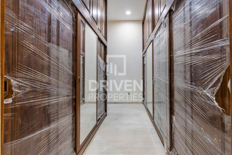 Villa de 7 dormitorios en Al Quoz, UAE No. 202604 25