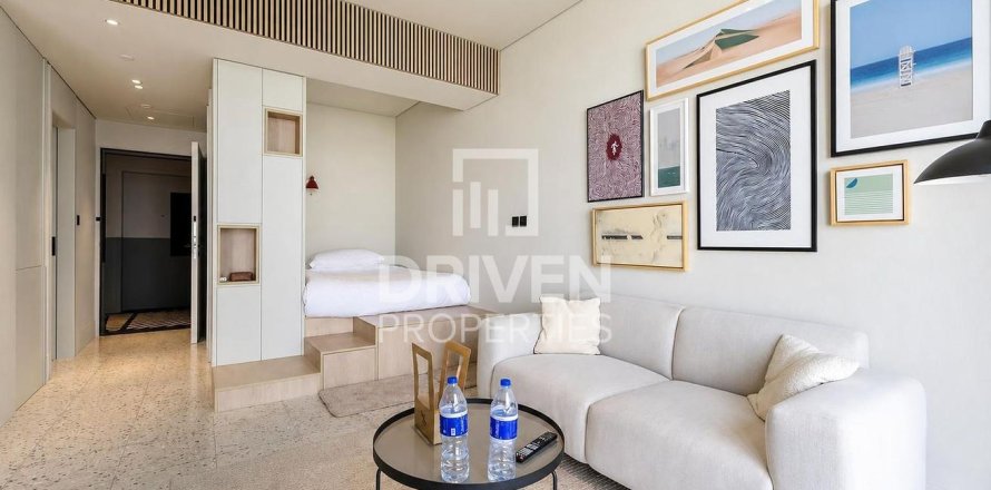 Studio Apartment in Business Bay, UAE No. 212244