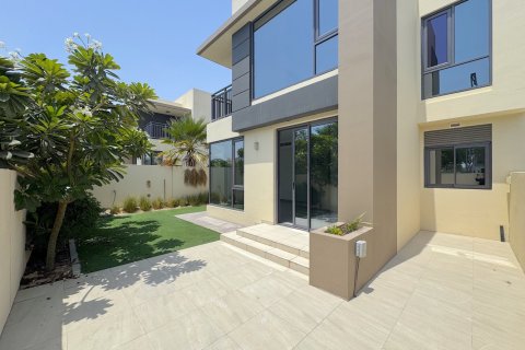 Townhouse de 4 dormitorios en Maple 2, UAE No. 197641