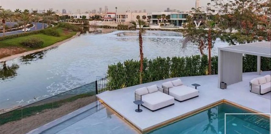 Villa de 5 dormitorios en Jumeirah Islands, UAE No. 222557