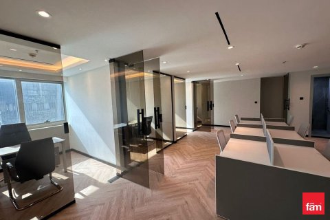 163.7m² Office in Dubai, UAE No. 216087 7