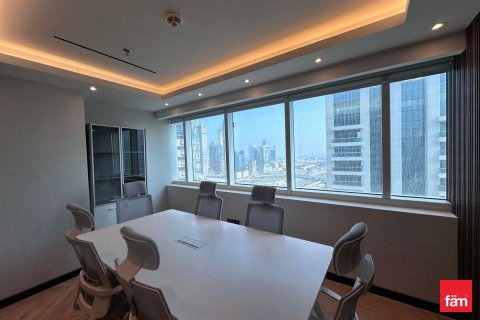 163.7m² Office in Dubai, UAE No. 216087 12