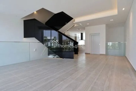 Villa de 4 dormitorios en Dubai, UAE No. 168281 9